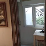 9 Private