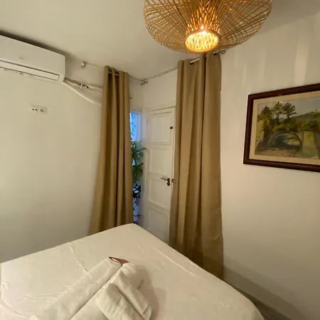 9 Private Aparthotel